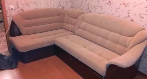 Перетяжка углового дивана. Пермь